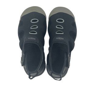 Keen Stringray Closed Toe Water Shoes, Size 4